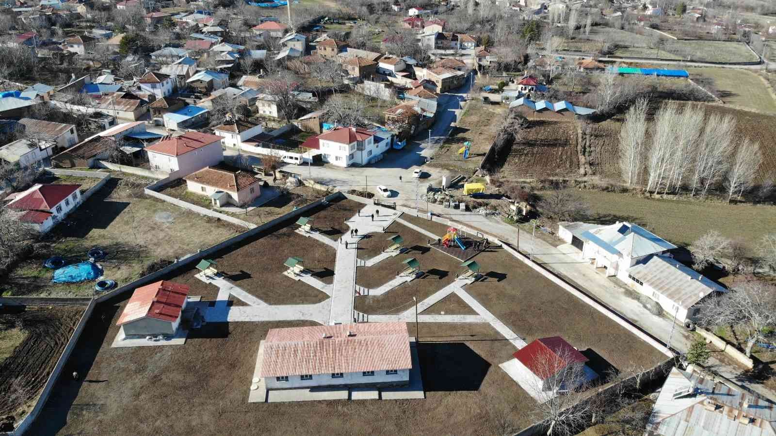 Erzincan’da yıllardır kapalı olan köy okulu Köy Yaşam Merkezine dönüştürüldü