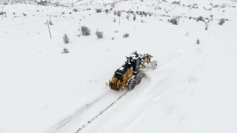 Erzincan’da kardan 56 köy yolu ulaşıma kapalı