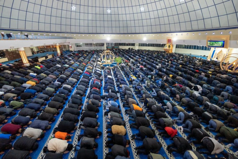Erzincan’da 5 camide hatimle teravih kılınacak