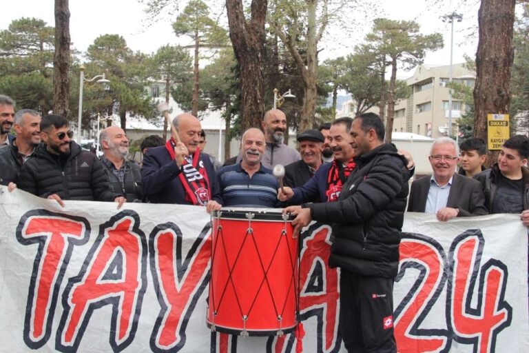 AK Parti heyeti Erzincan spor taraftarını uğurladı
