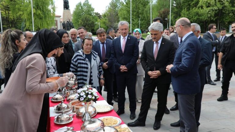Türk Mutfağı Haftasında Yöresel Yiyecekler Tanıtıldı
