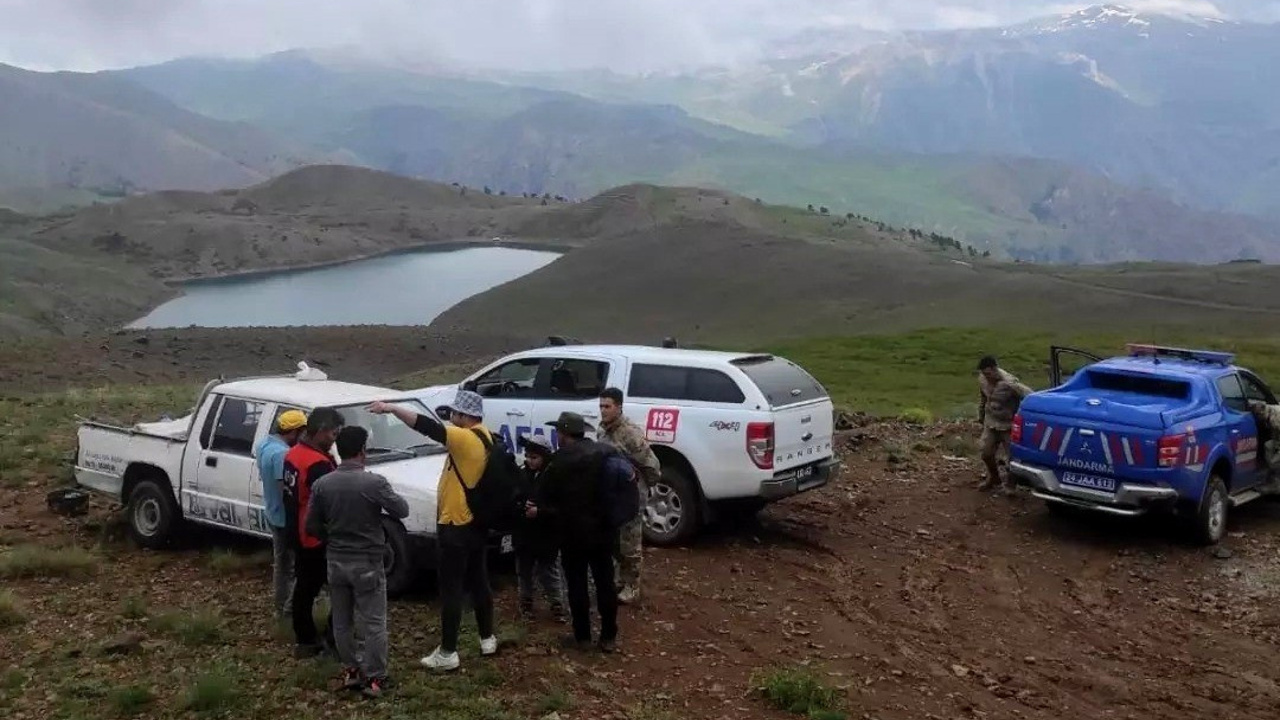 Aygır Gölünde mahsur kalan 5 kişi kurtarıldı