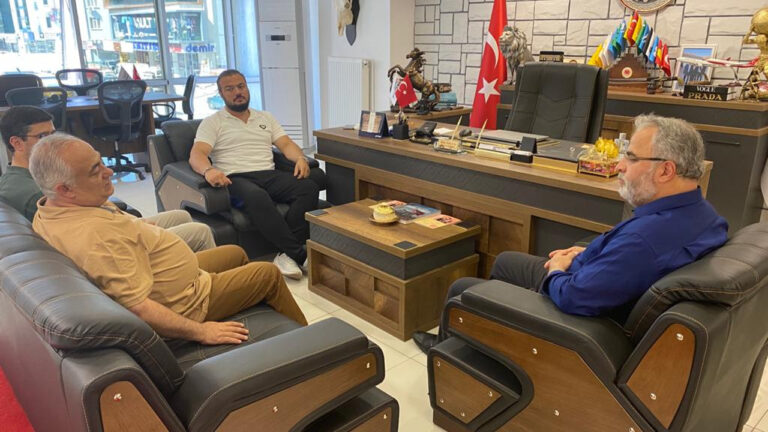 Diyanet İşleri Başkan Yardımcısı Dr. İşliyen Ajans Erzincan’ı Ziyaret Etti