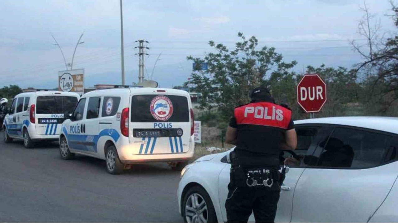2 kişinin öldüğü cinayetle ilgili 4 şüpheli Erzincan’da yakalandı