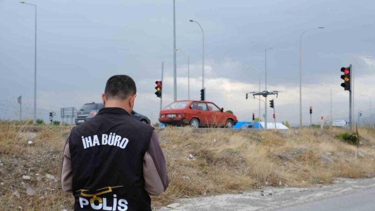 Tehlikeli Kavşakta Drrone İle Trafik Denetimi Yapıldı