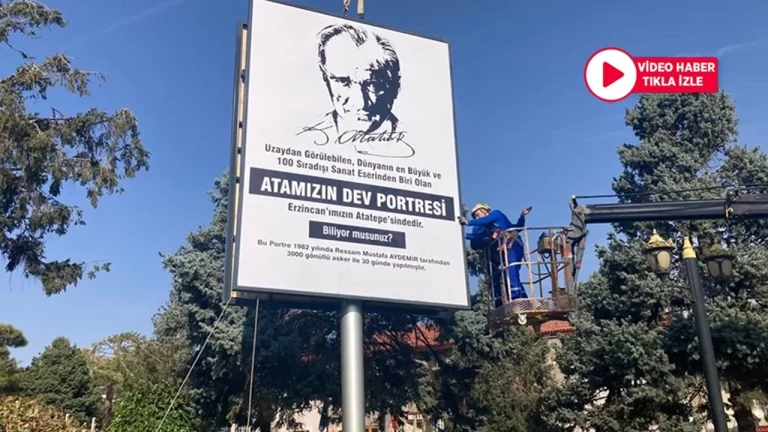 Atatürk Portresi Tanıtım Totemleri Kuruldu