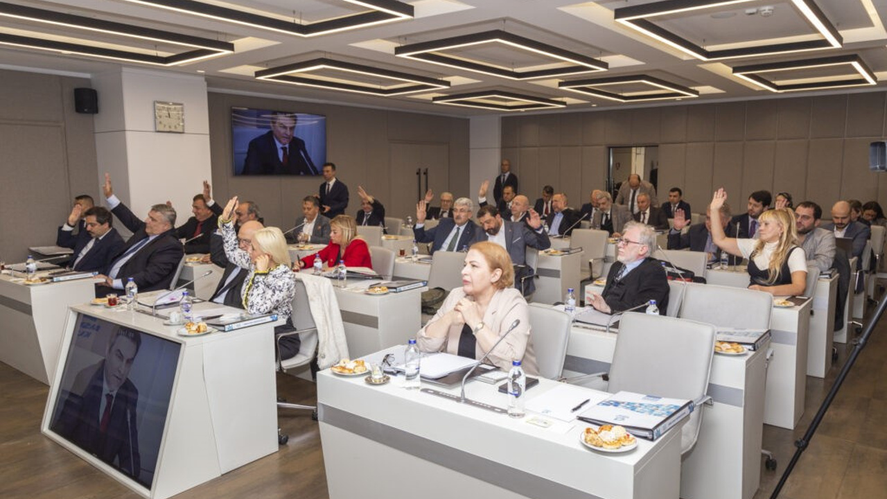 Erkılınç: “Yanlış Yollara Tevessül Edenler Kendilerini Kandırıyor”