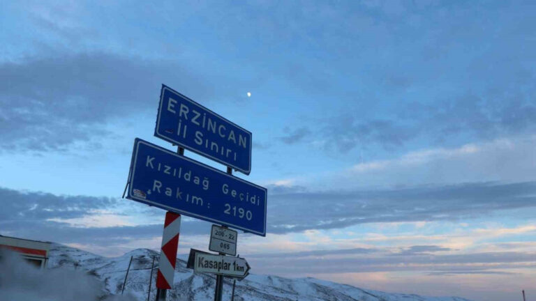 Erzincan’ın Yüksek Kesimlerinde Kar Yağışı Etkili Oldu