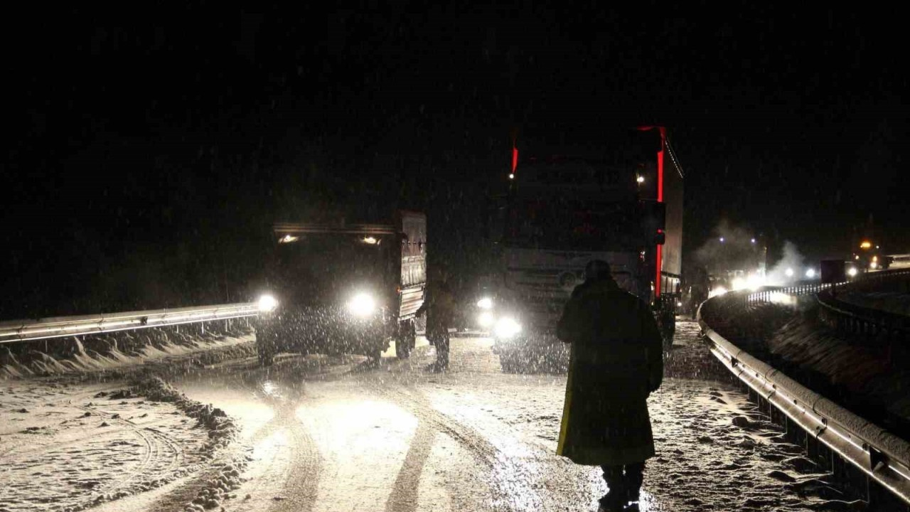 Yüksek Kesimlerde Kar Yağışı Etkili Oldu