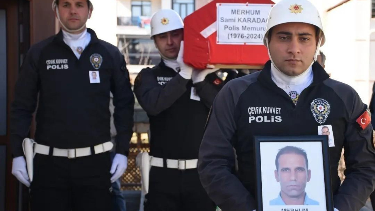 Erzincanlı polis memuru son yolculuğuna uğurlandı