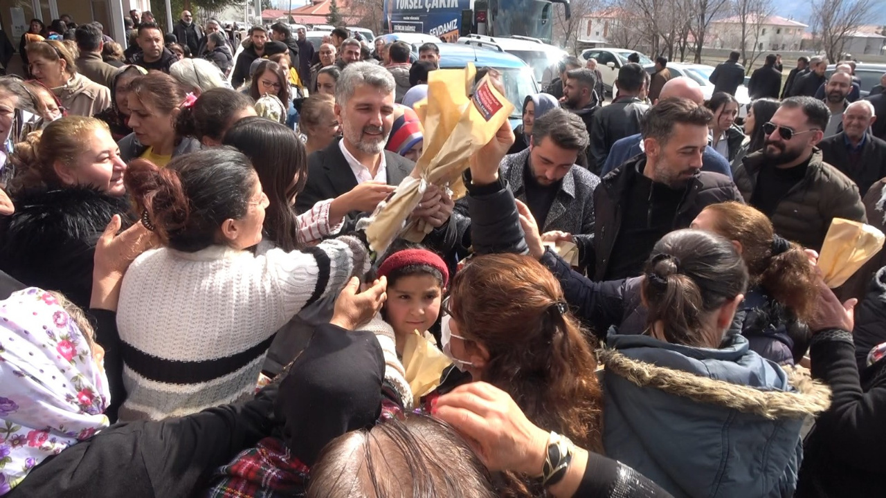 Başkan Adayı Çakır; “Merkeze Bağlanan Beldeler Hizmetten Mahrum Bırakıldı”