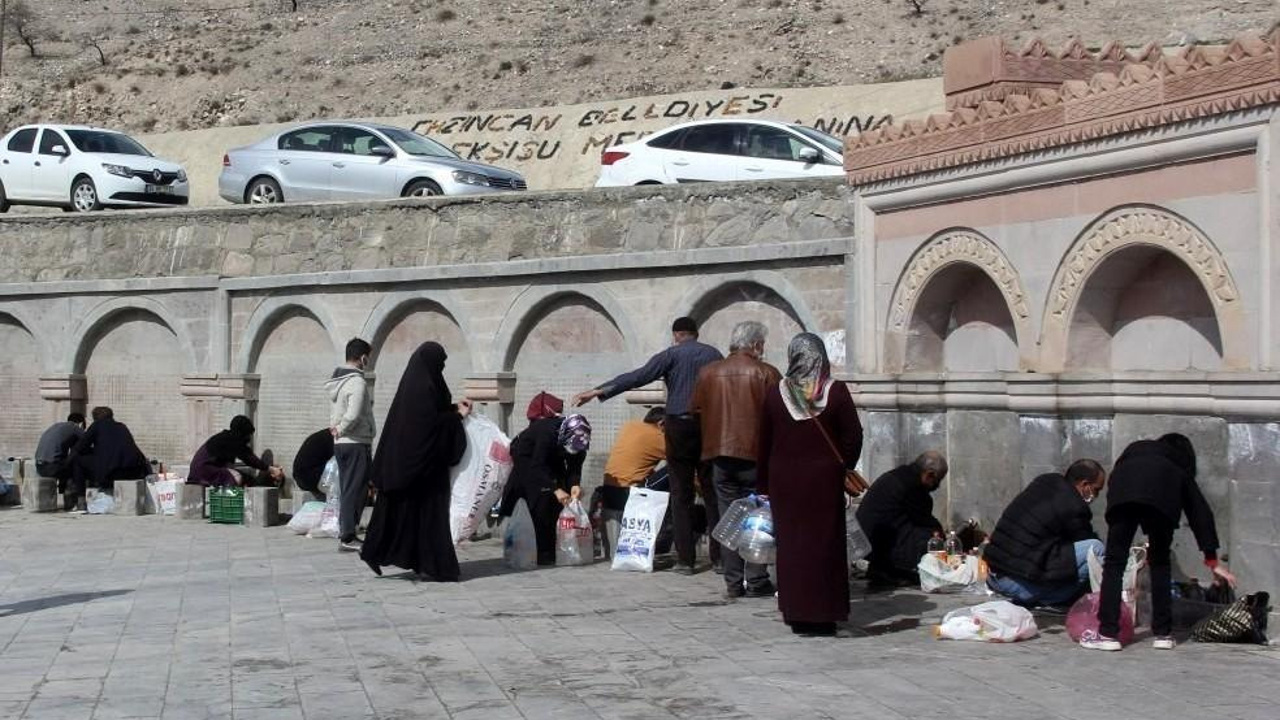 Erzincanlılar ’ekşisu’ ile iftar açıyor