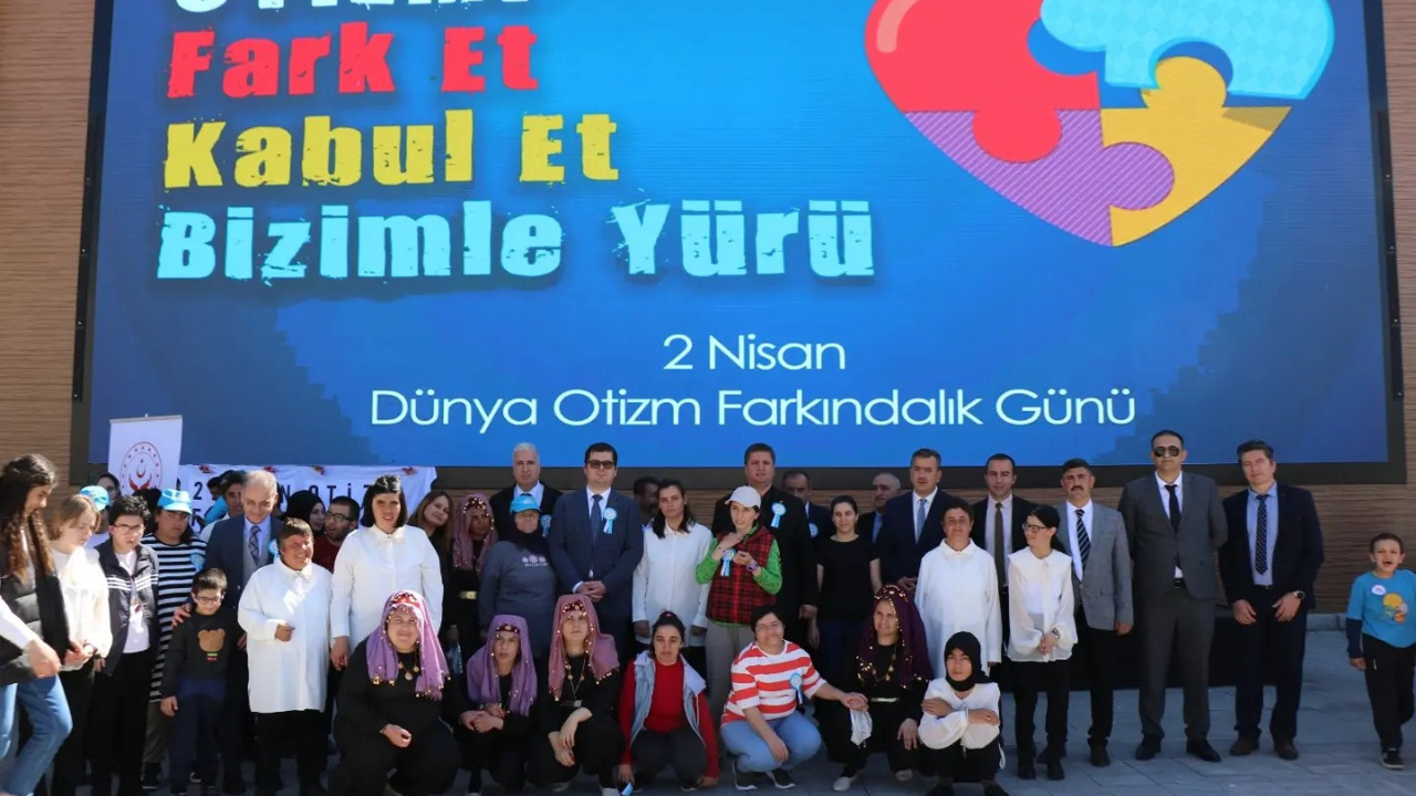 2 Nisan Dünya Otizm ve Farkındalık Günü