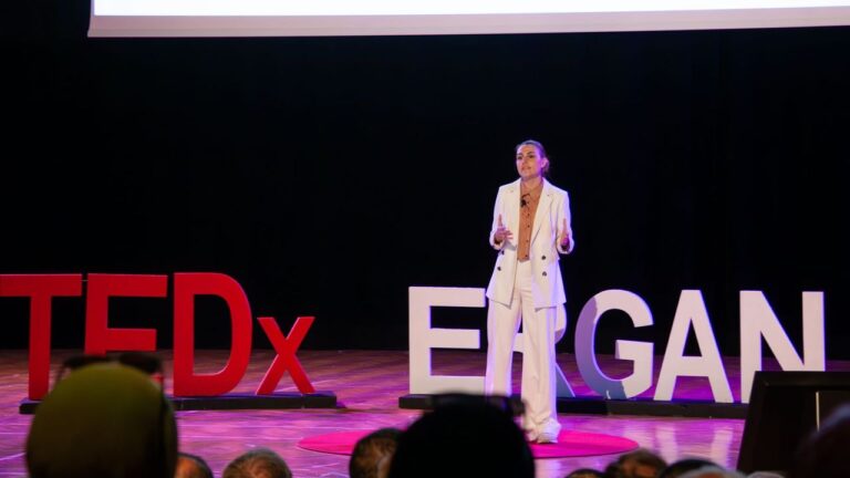 TEDxErgan Etkinliğinde Markalaşmak Konu Edildi