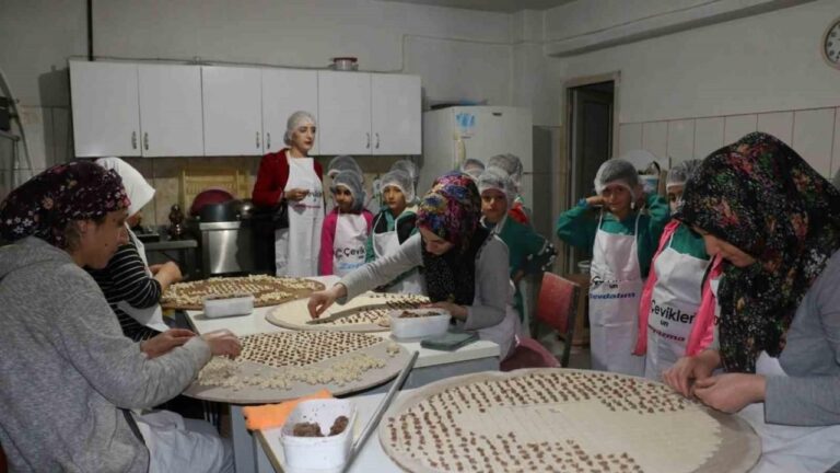 Öğrenciler Unlu Mamul Üretim Tesisini Gezdi