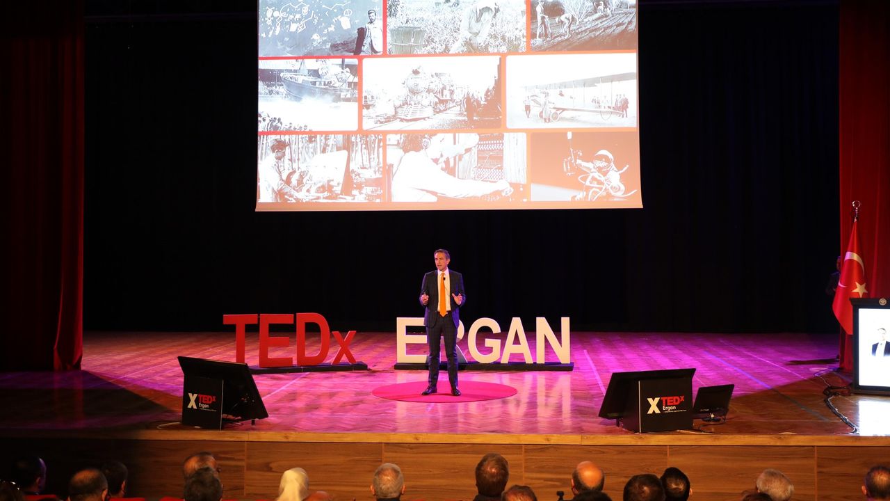 TEDxErgan’da Yapay Zeka Anlatıldı