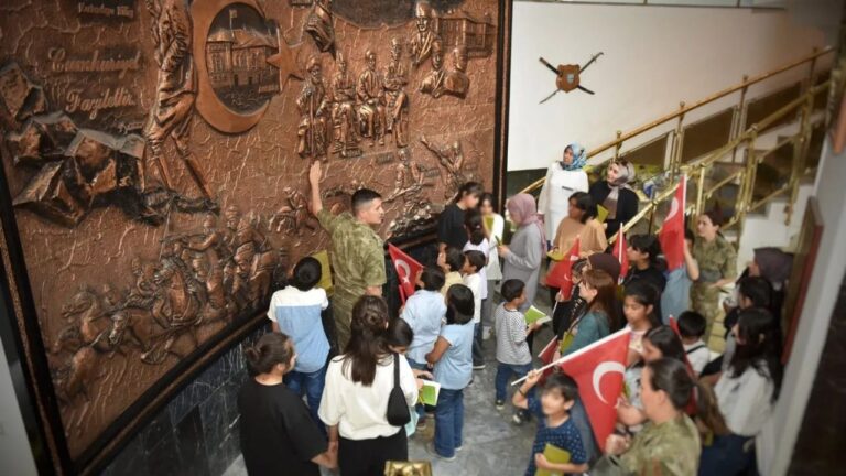 Garnizon Gezisiyle Unutulmaz Bir Deneyim Yaşadılar