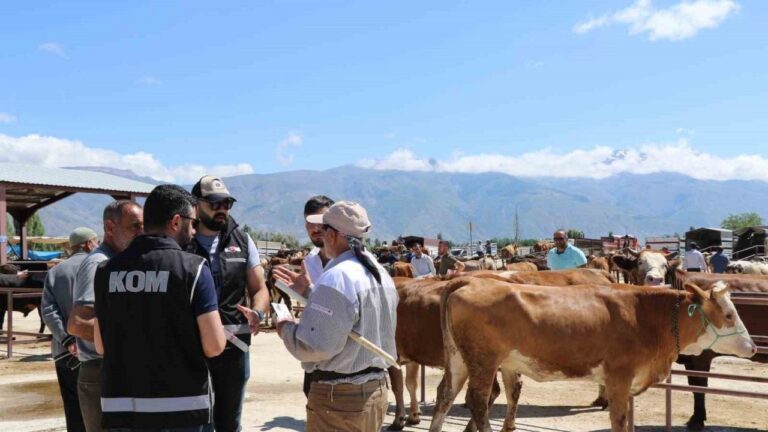 Erzincan Polisinden Kurban Satıcılarına ’Sahte Para’ Uyarısı