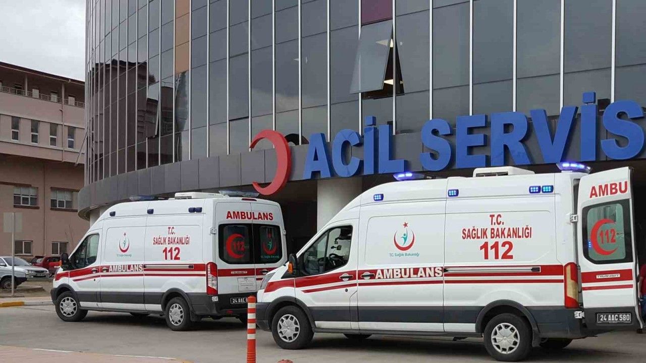 Erzincan’da Trafik Kazası: 9 yaralı