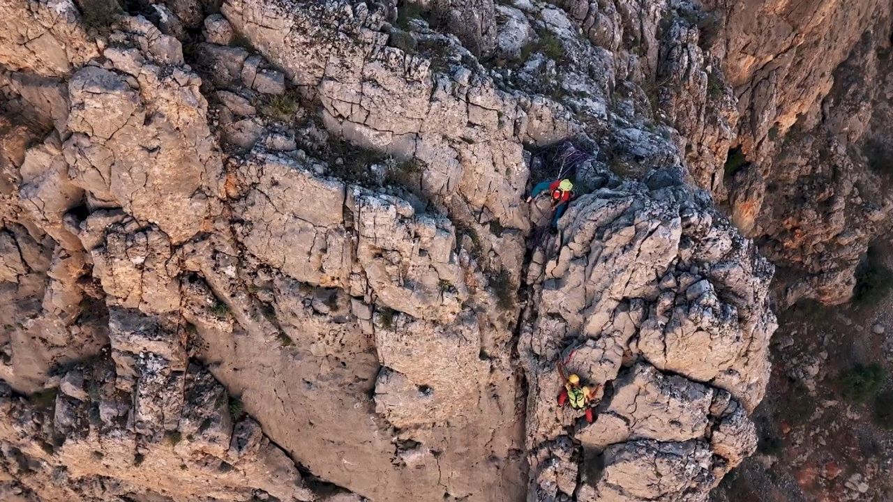 Milli Dağcı Tunç Fındık, Erzincan’da Tırmanış Gerçekleştirdi