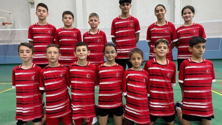 Erzincan’ın Minik Badmintoncuları İlk Millî Heyecanlarını Yaşıyor