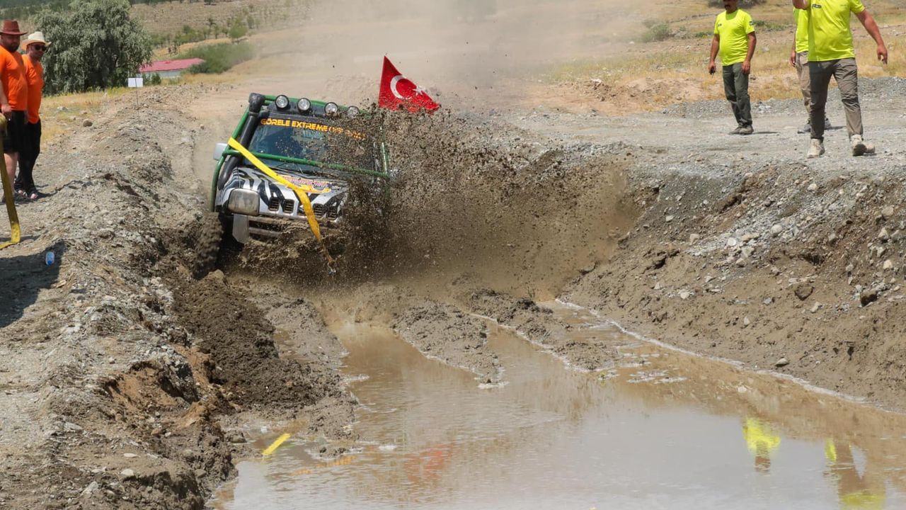 Off -Road Yarışları Nefes Kesti