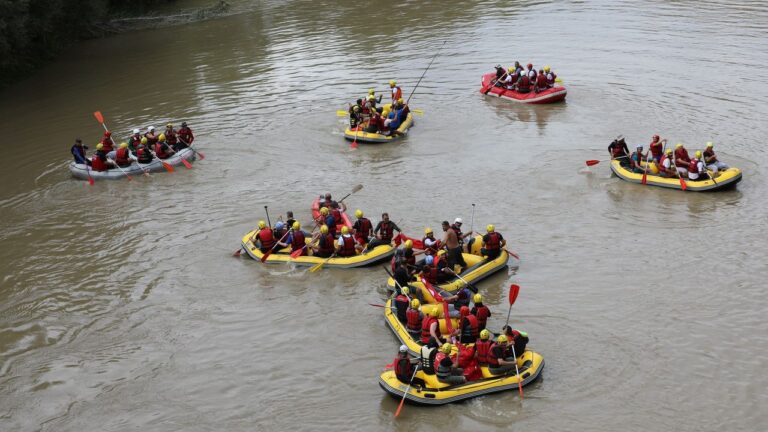 Gaziler Rafting Yaptı