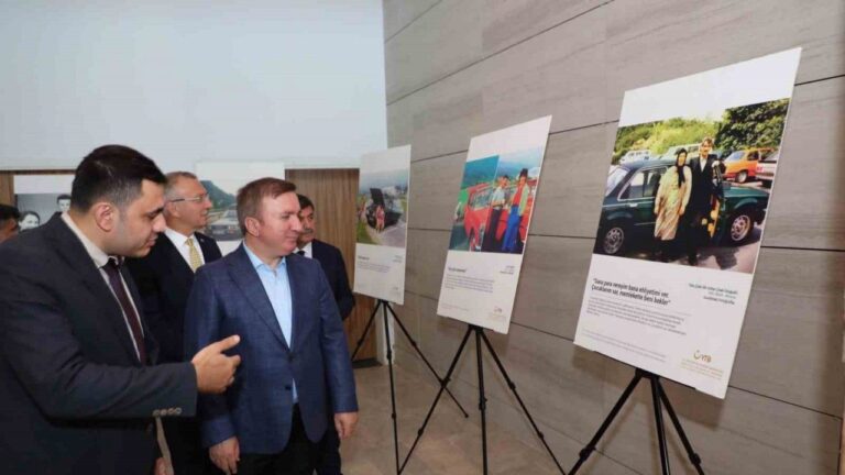 Hat ve Tezhip ile Türk Diasporası Temalı Fotoğraf Sergisi