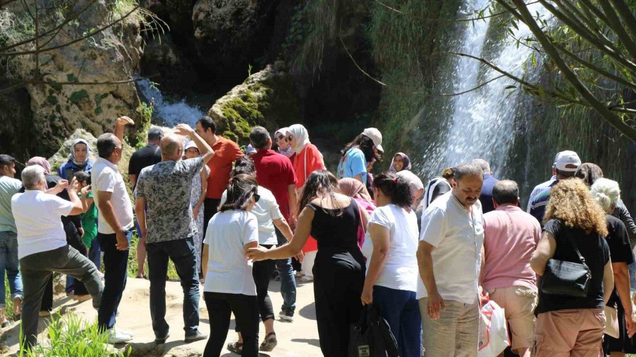 Turistik Belde Çağlayan’ın Yolu Asfaltlanıyor