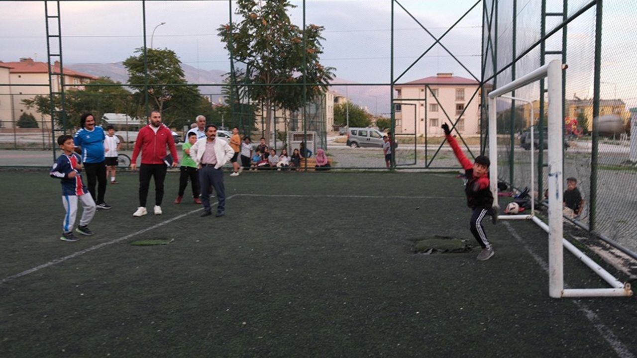 Mahalleler Arası Penaltı Şampiyonası Başladı