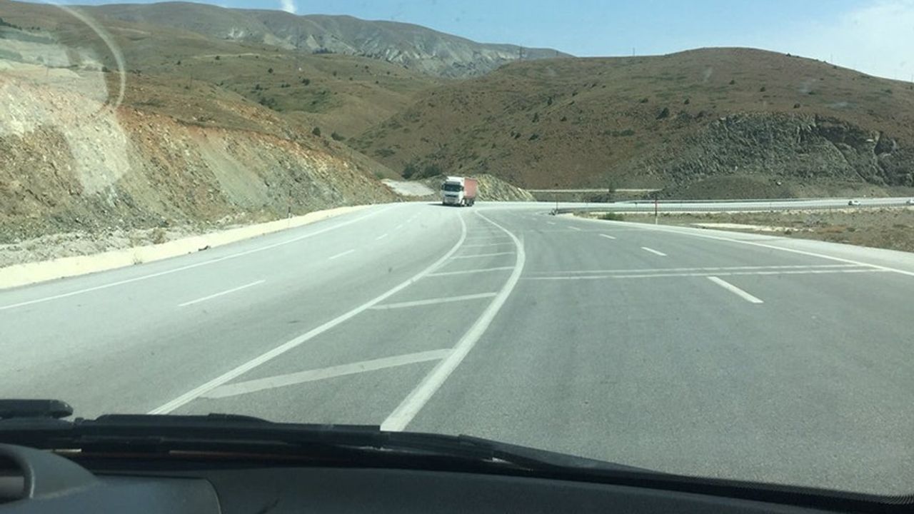 Erzincan- Refahiye Karayolunda Önemli Düzenlemeler Yapılıyor