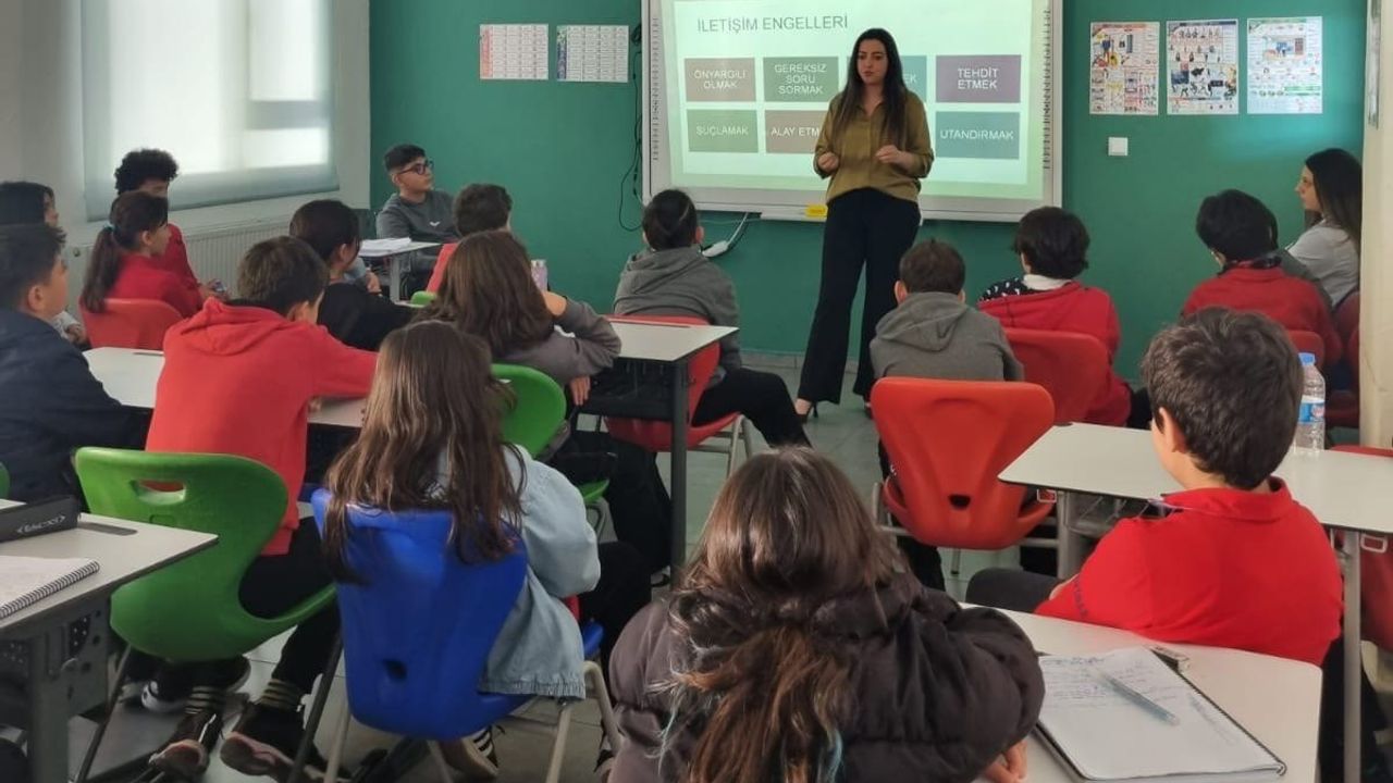 Erzincan’da Empati ve Etkili İletişim Becerileri Semineri Düzenlendi