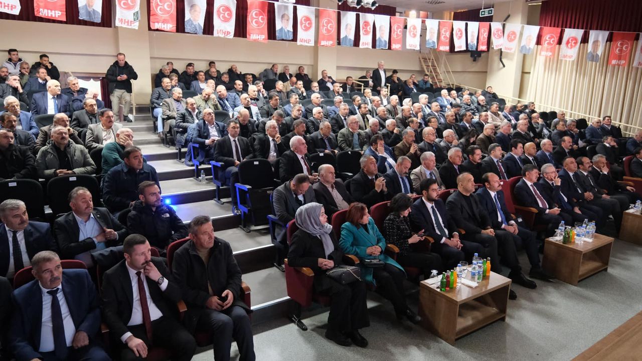 9 İlin Belediye Meclis Üyeleri Erzincan’da Buluştu