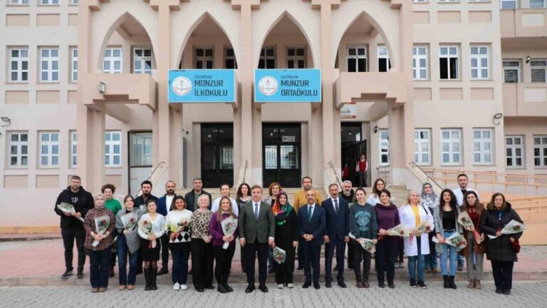 Vali Aydoğdu Öğretmenler Günü’nü kutladı