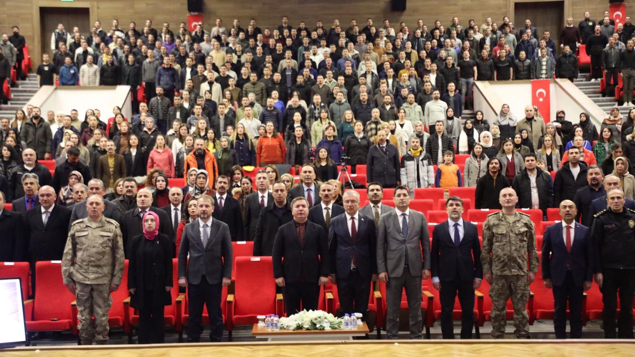 Erzincan’da “En İyi Narkotik Polisi Anne” programı düzenlendi