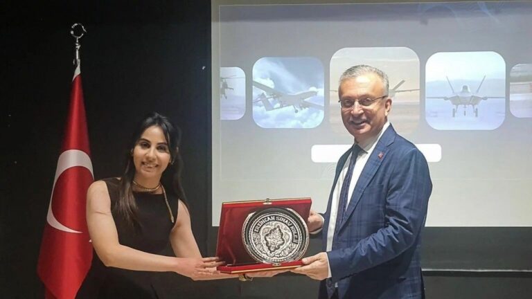 Rektör Levent “Girişimcilik ve Savunma Sanayi” Konferansına Katıldı