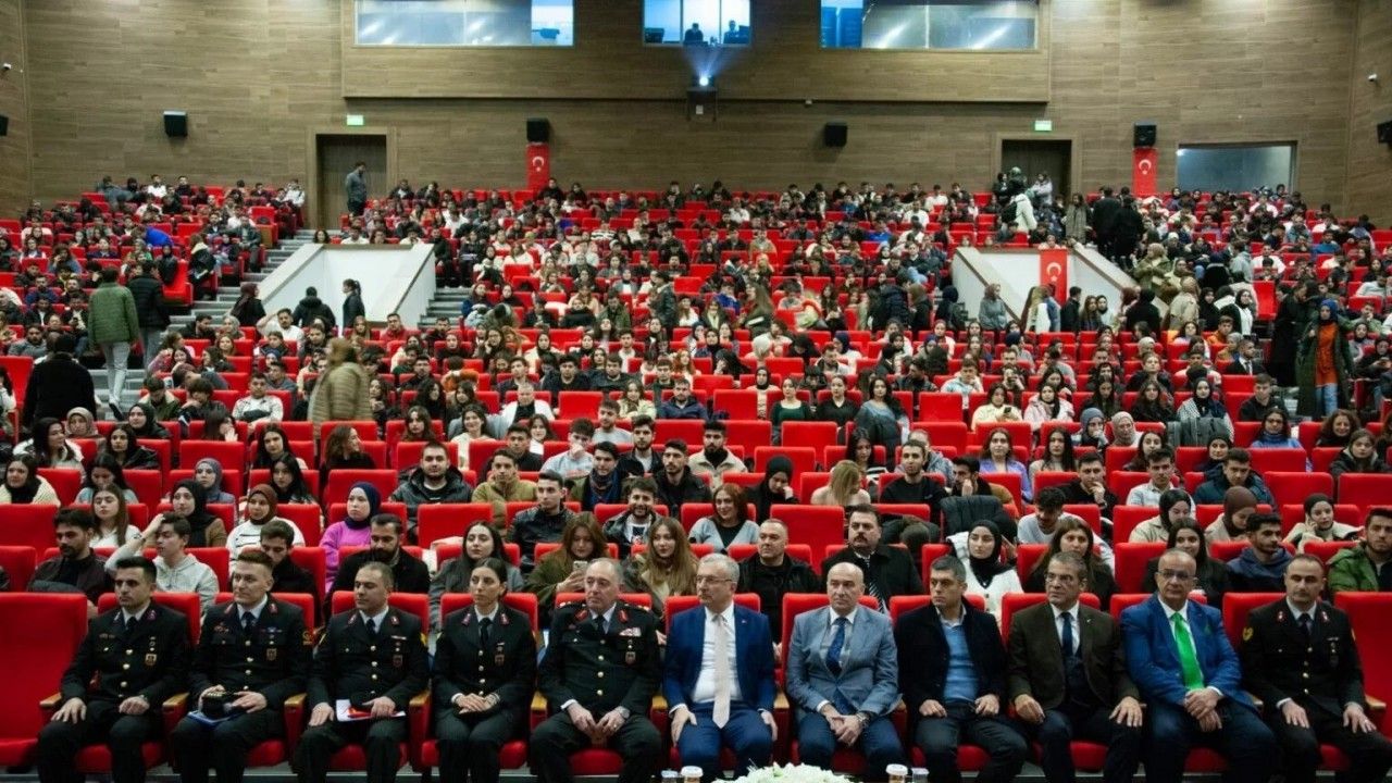 EBYÜ’de Jandarma Tanıtım Günü Düzenlendi