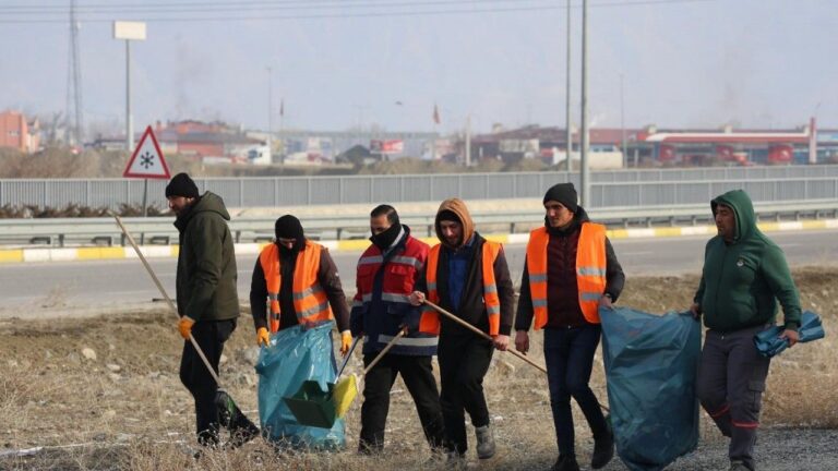 Erzincan Genelinde Temizlik Çalışmaları Sürdürülüyor