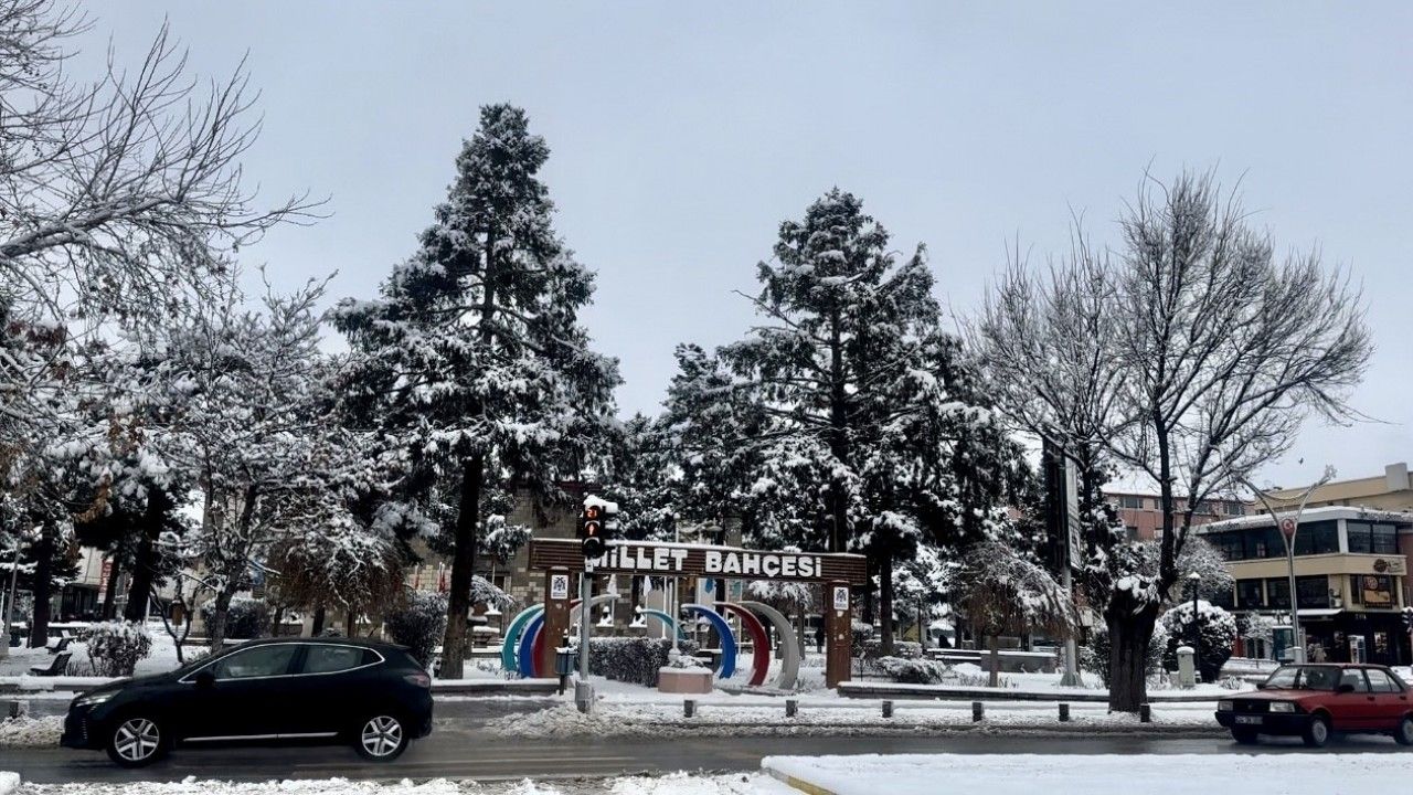Erzincan’da Kar ve Tipi Etkisini Sürdürdü