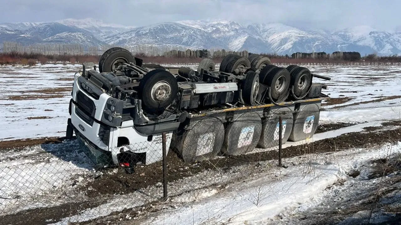 Süt Toplama Tankeri Takla Attı
