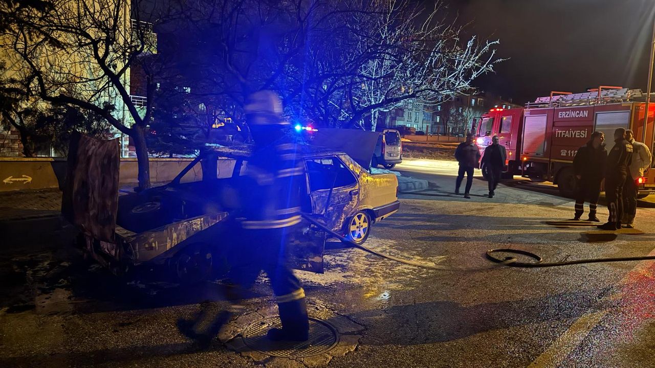 Erzincan’da Bir Araç Yangını Daha