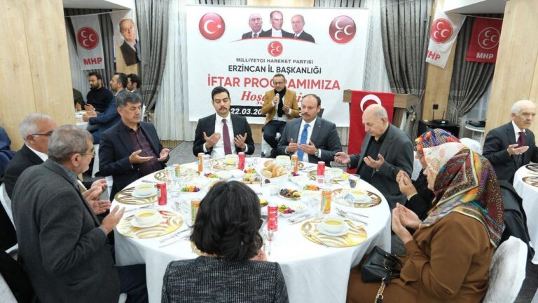 MHP Erzincan İftar Programına Yoğun Katılım