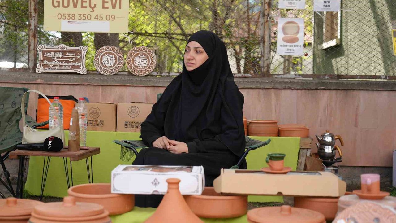 Çömleklerle Hayata Yeniden Tutundu