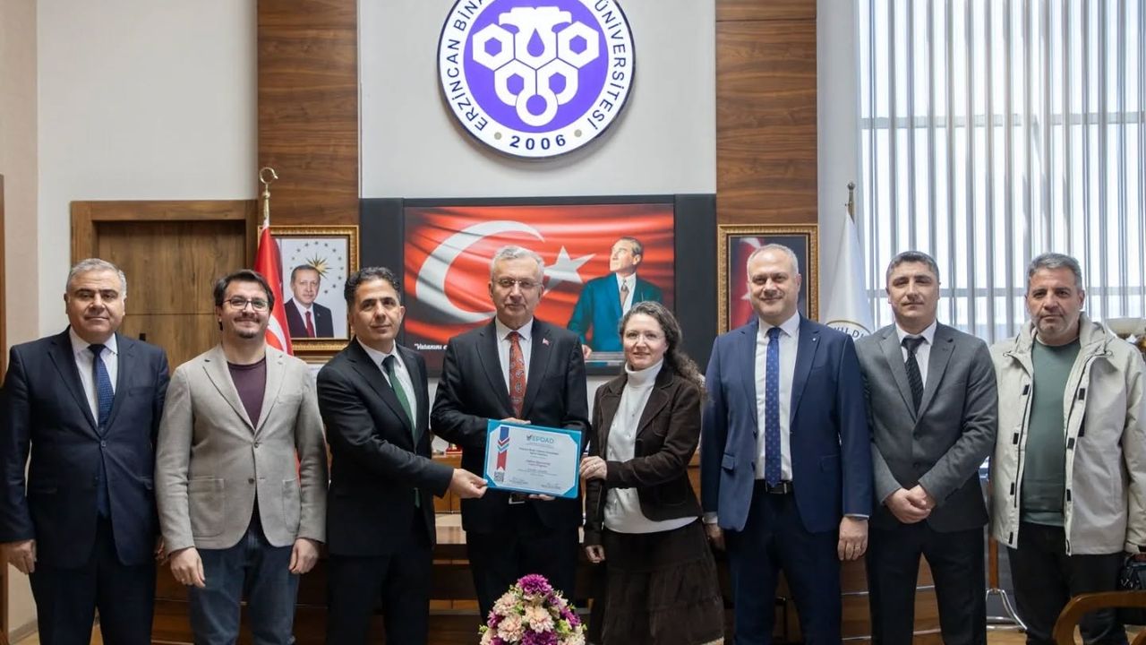 Eğitim Fakültesi Tüm Anabilim Dallarıyla Akreditasyonunu Tamamladı