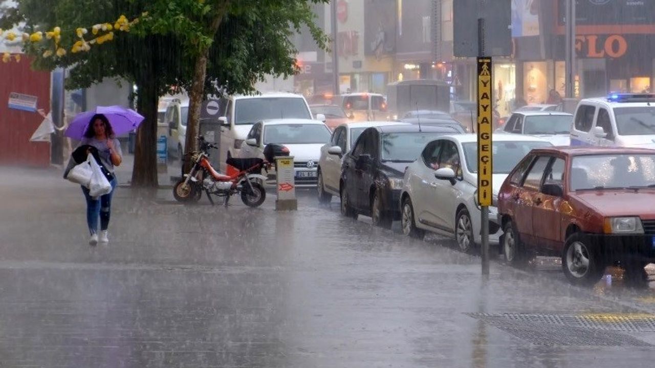 Erzincan ve Bayburt’ta Hafta Sonuna Kadar Yağış Bekleniyor