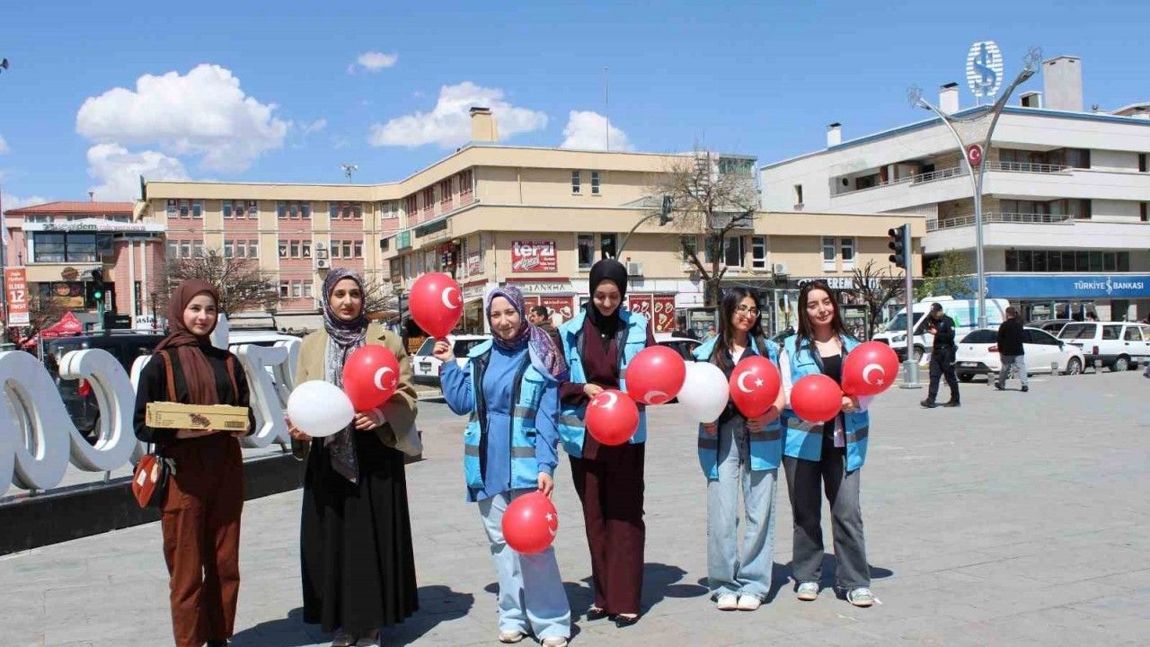 Erzincan’da 23 Nisan Kutlamaları Başladı