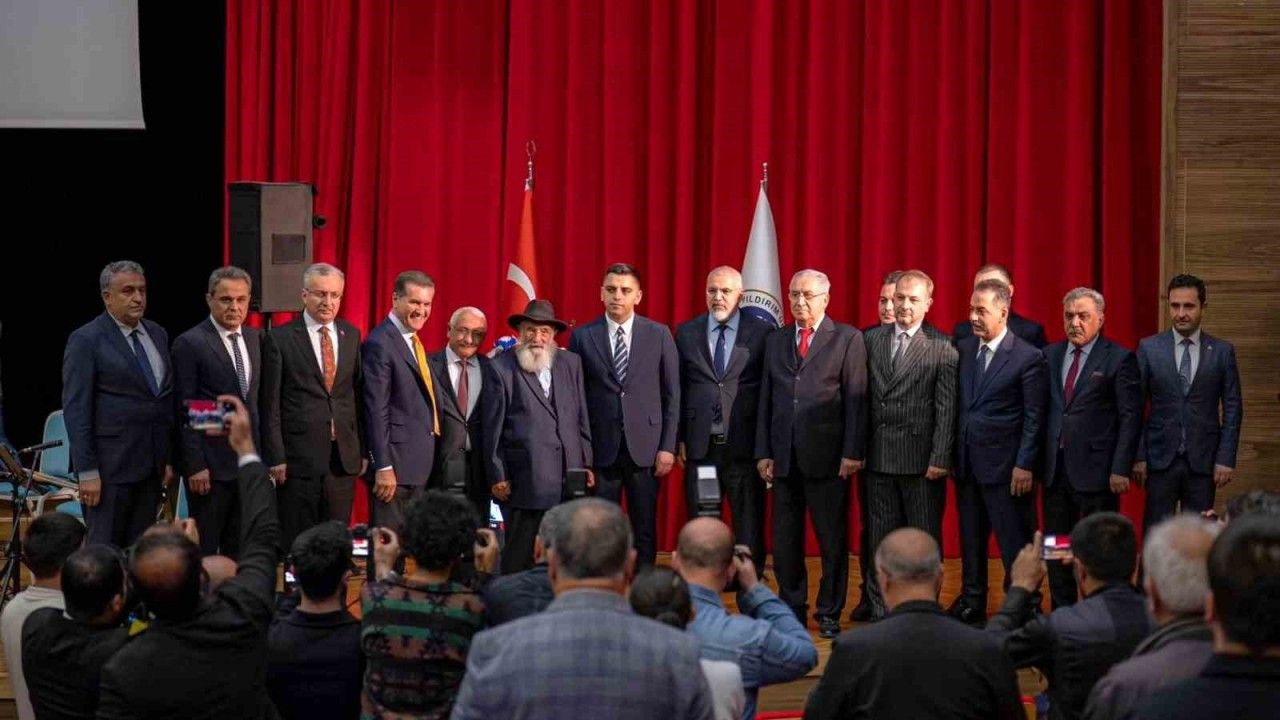 Erzincan’da Alevi dedesi Uğurlu için ’Vefa Etkinliği’ düzenlendi