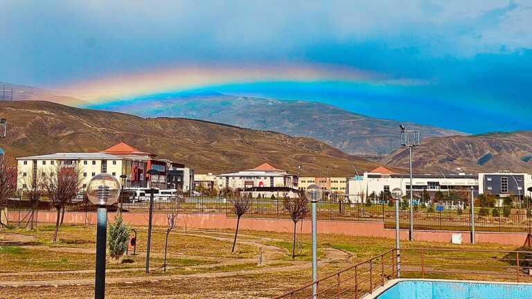 Erzincan Semalarında Gökkuşağı Güzelliği