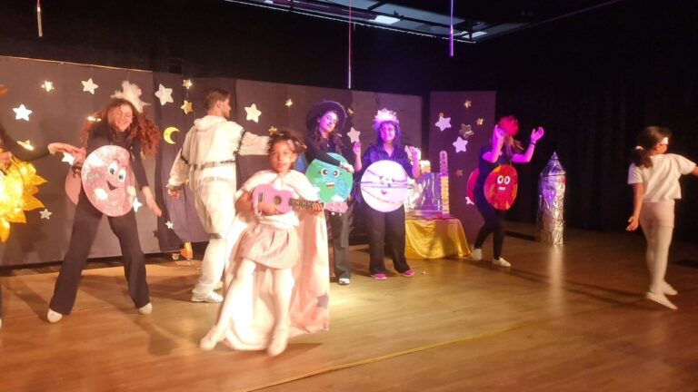 Çocuklara Uzay Macerası Armağanı