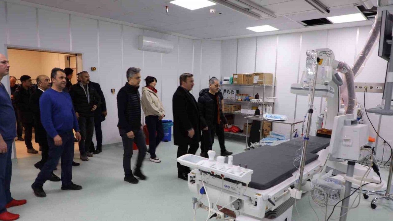 Vali Aydoğdu, Hastanede İncelemede Bulundu